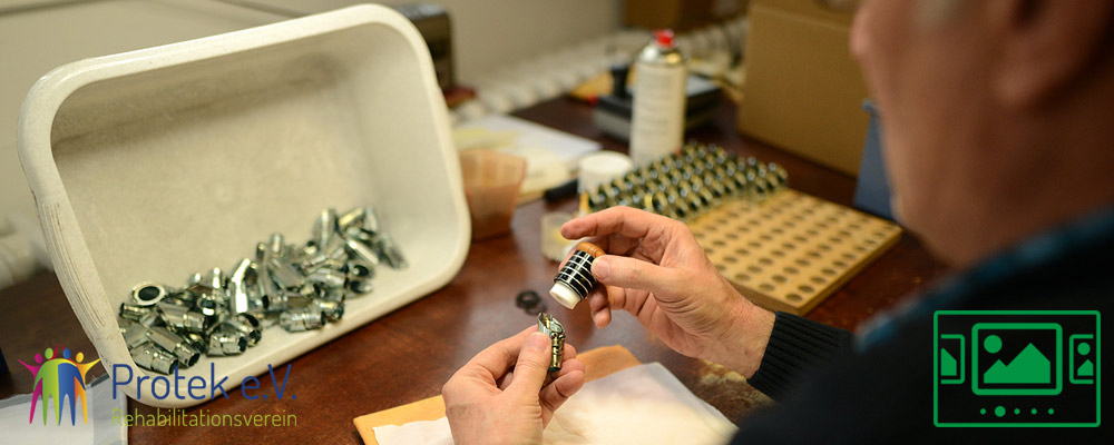 das slideshow-Fenster für 'protek-ev.de' anzeigen ...
Integration • Rehabilitation • Inklusion :: GEMEINSAM - Mit Mut, Humor und Menschlichkeit